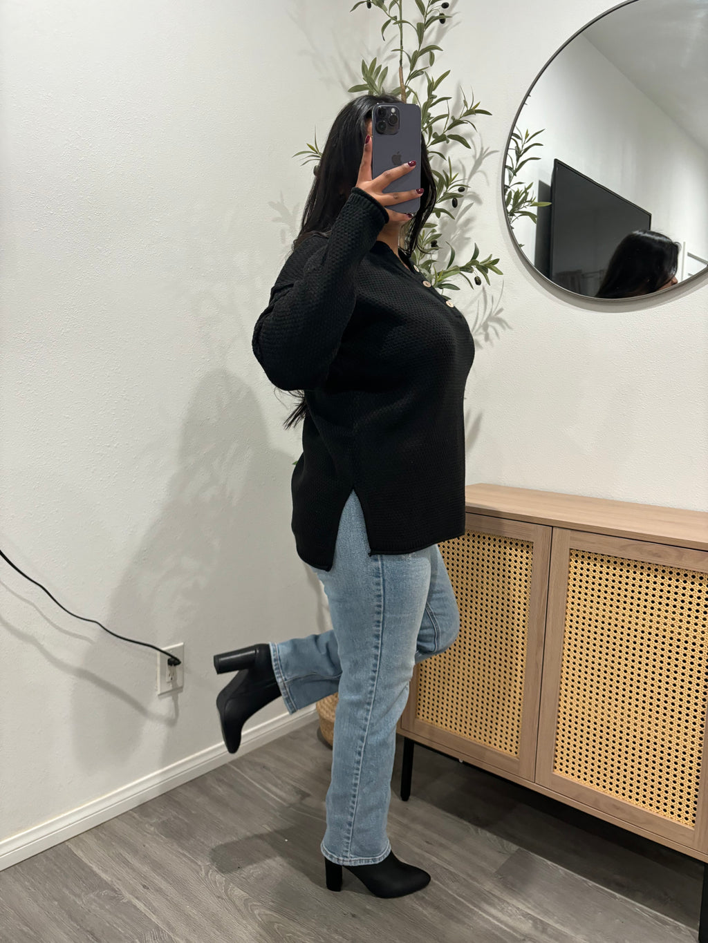 Ellie Henley Sweater Black