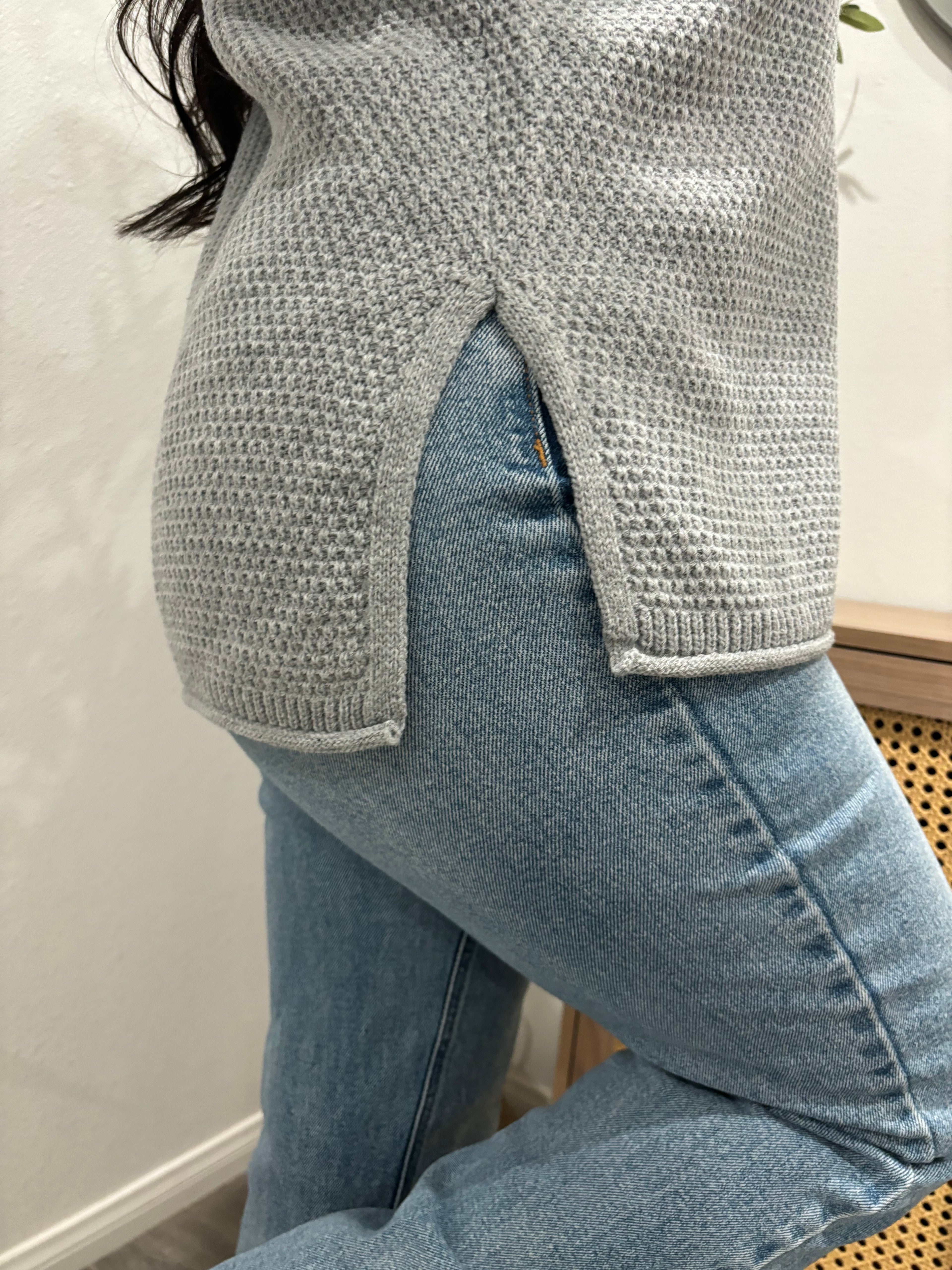 Ellie Henley Sweater Grey