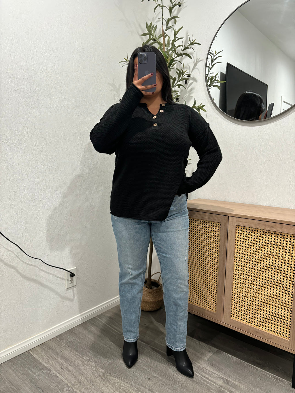 Ellie Henley Sweater Black